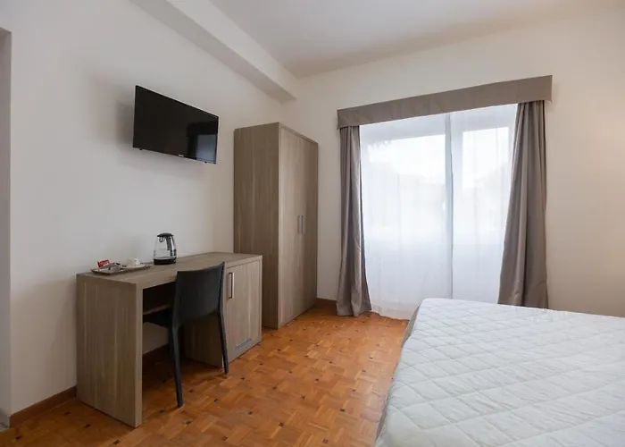Отель Nova Domus Aurelia